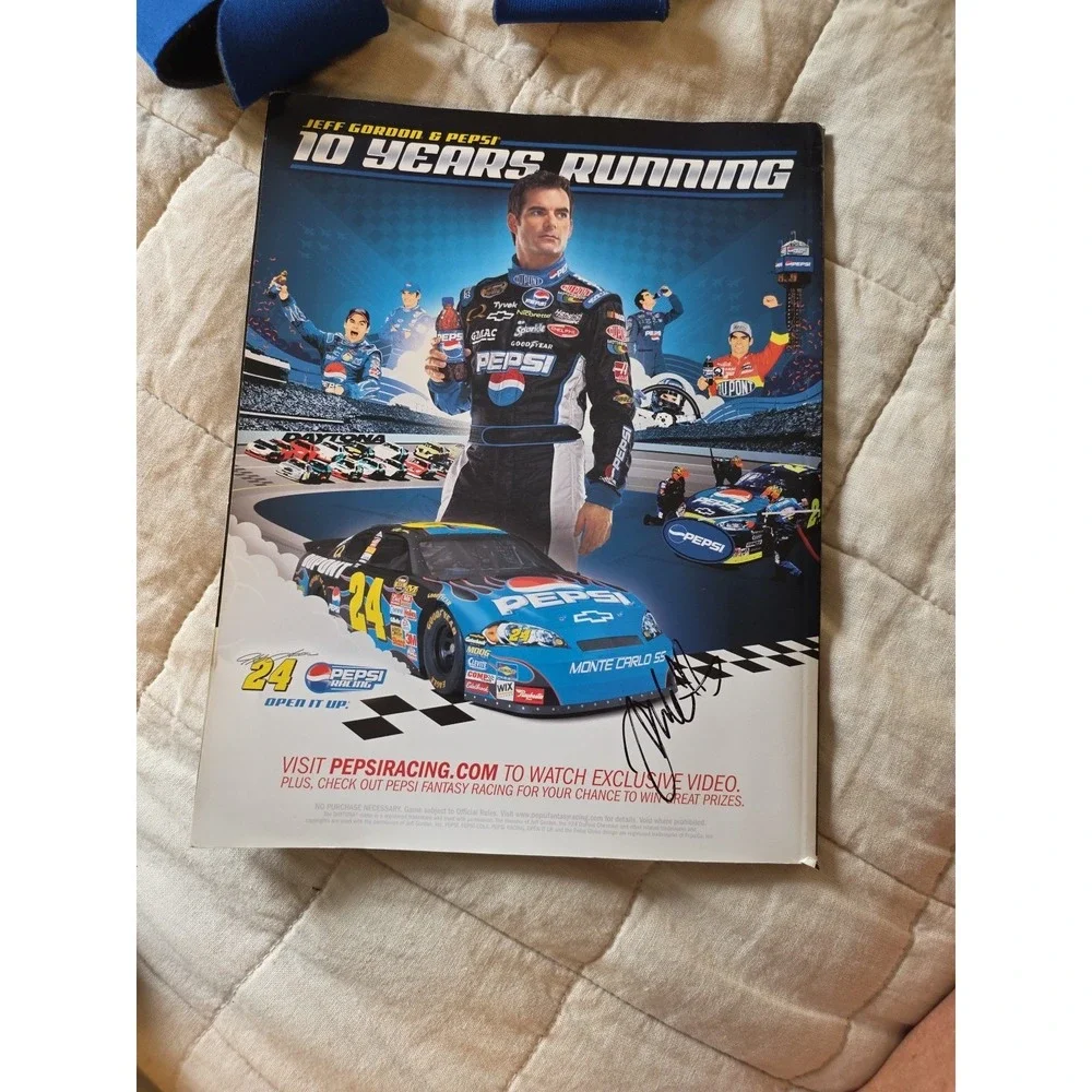 NASCAR Ford 500‎ Talladega Speedway 07 Magazine With Autograph And 2 Koozies